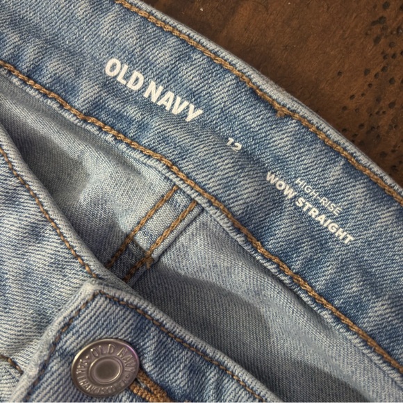 Old Navy Wow High Rise Straight Light Blue Denim Jeans Size 12 - Picture 4 of 8